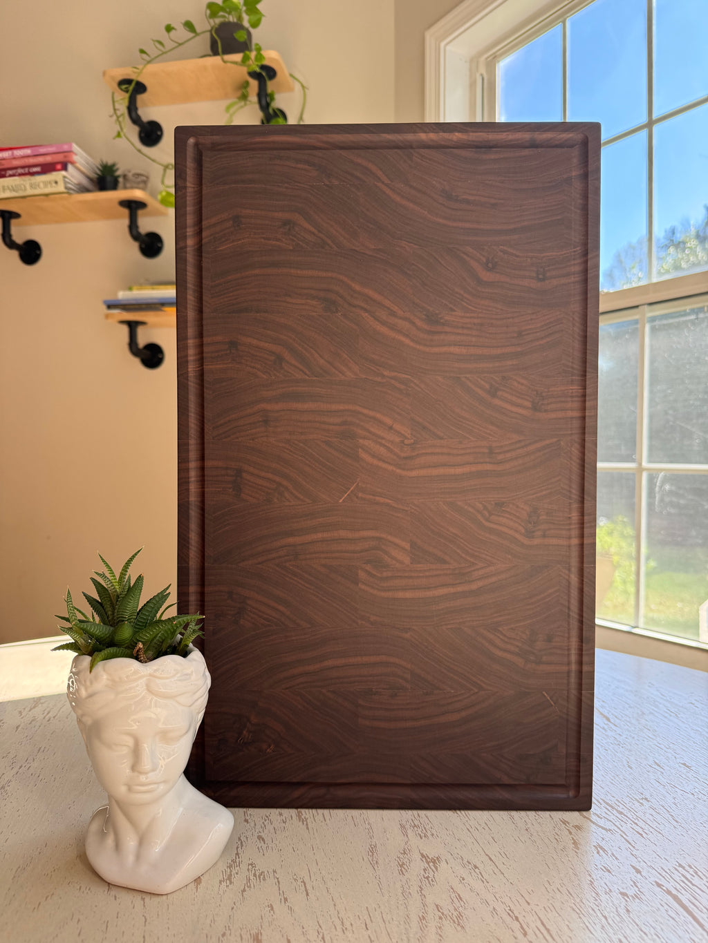 11x19 American Black Walnut Mama Boar