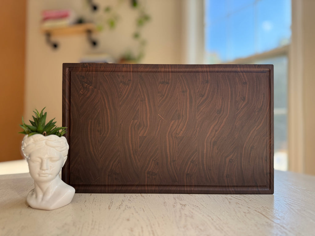 11x19 American Black Walnut Mama Boar