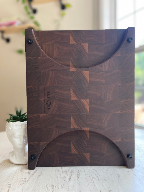 Walnut Teenage Boar 12x16
